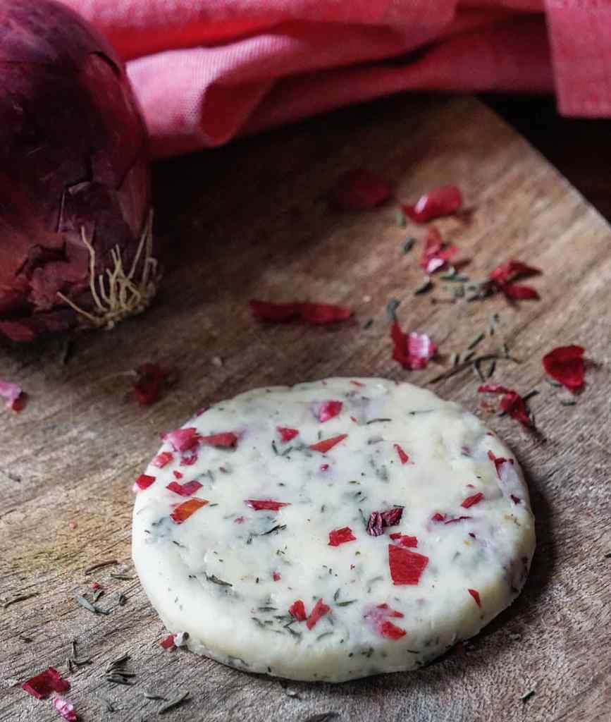 Recette Innovante : Tarte à la Peau d'Oignon