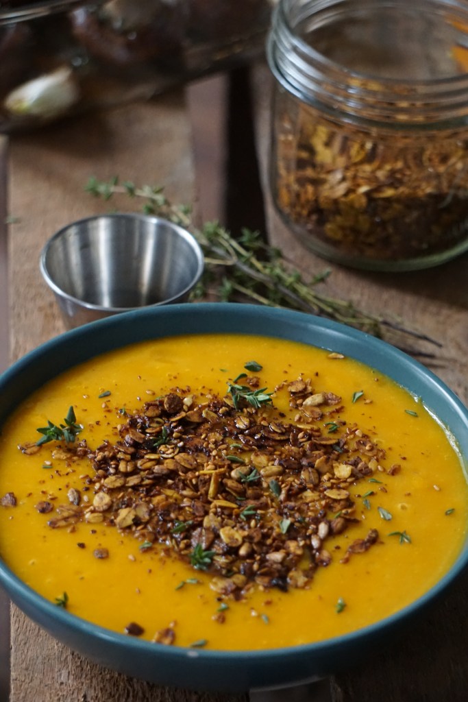 Recette de Soupe au Curcuma, Ail et Thym