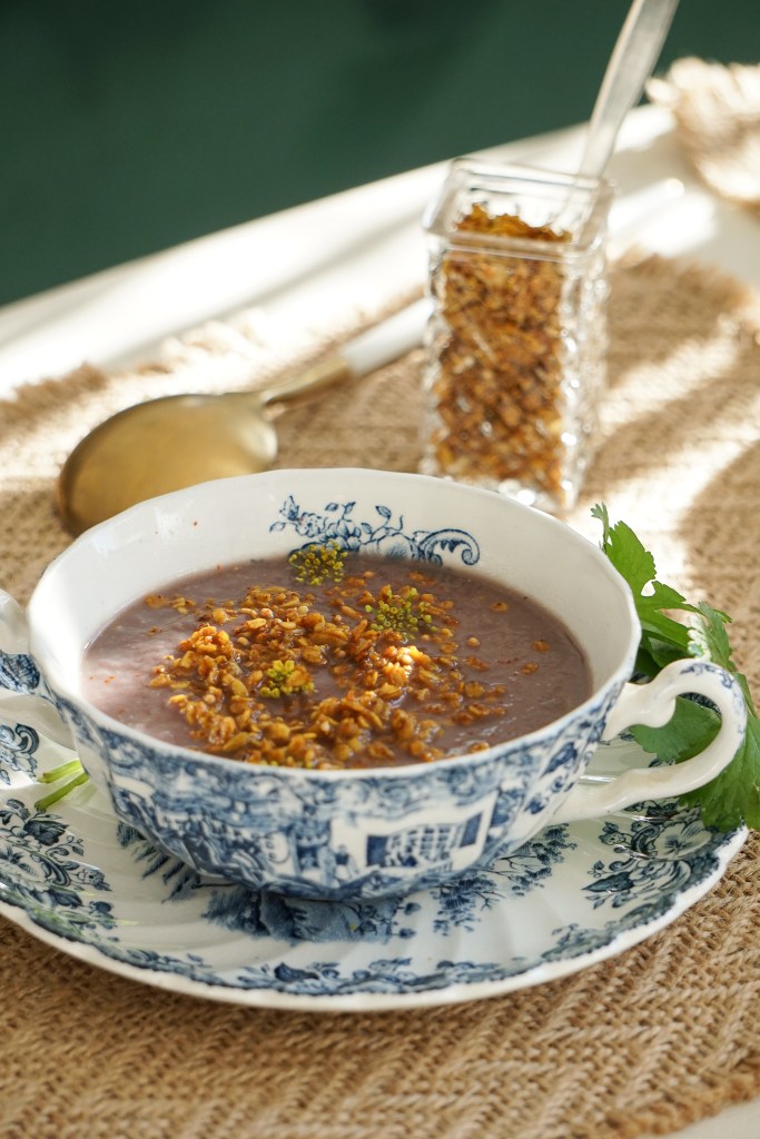 Soupe au Chou et Paprika Fumé : Recette Réconfortante