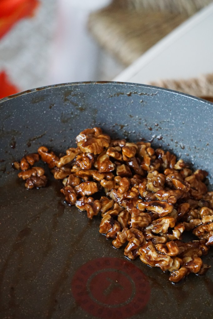 Salade au Fenouil, Feta et Noix Caramélisées