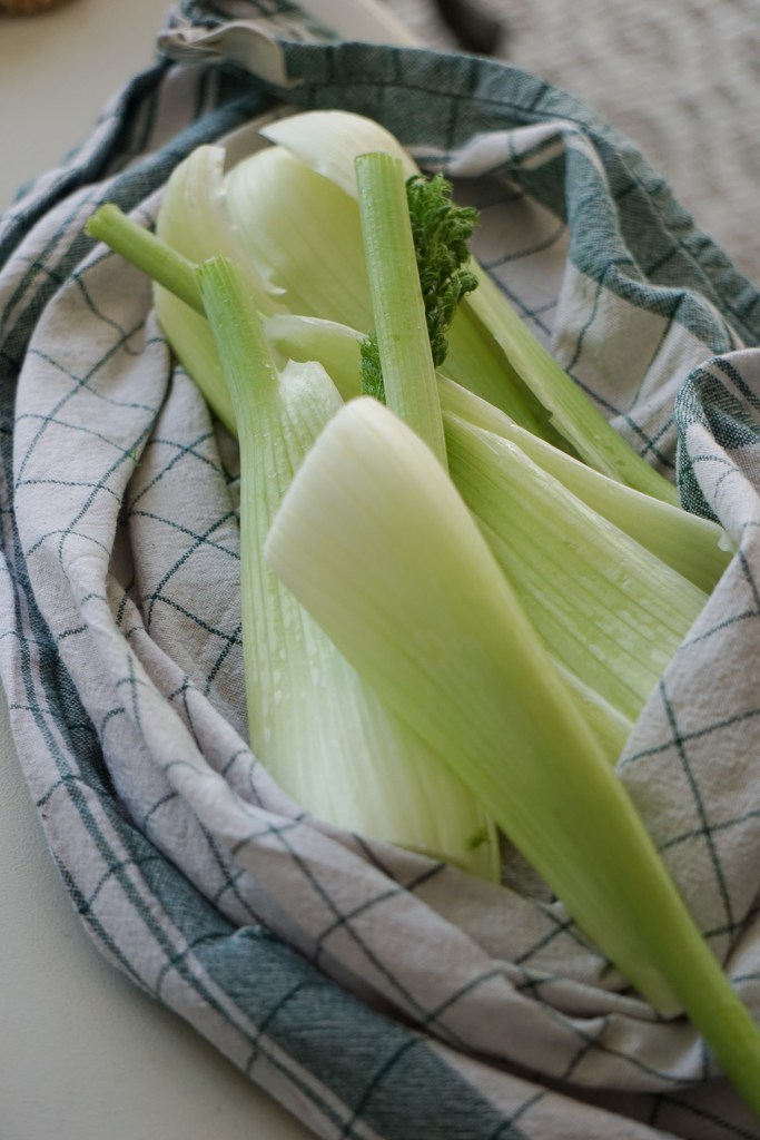 Salade au Fenouil, Feta et Noix Caramélisées