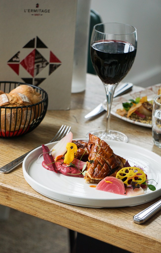 Photographe Paris Hotel Restaurant Ermitage Chef Kim Srinivasan.