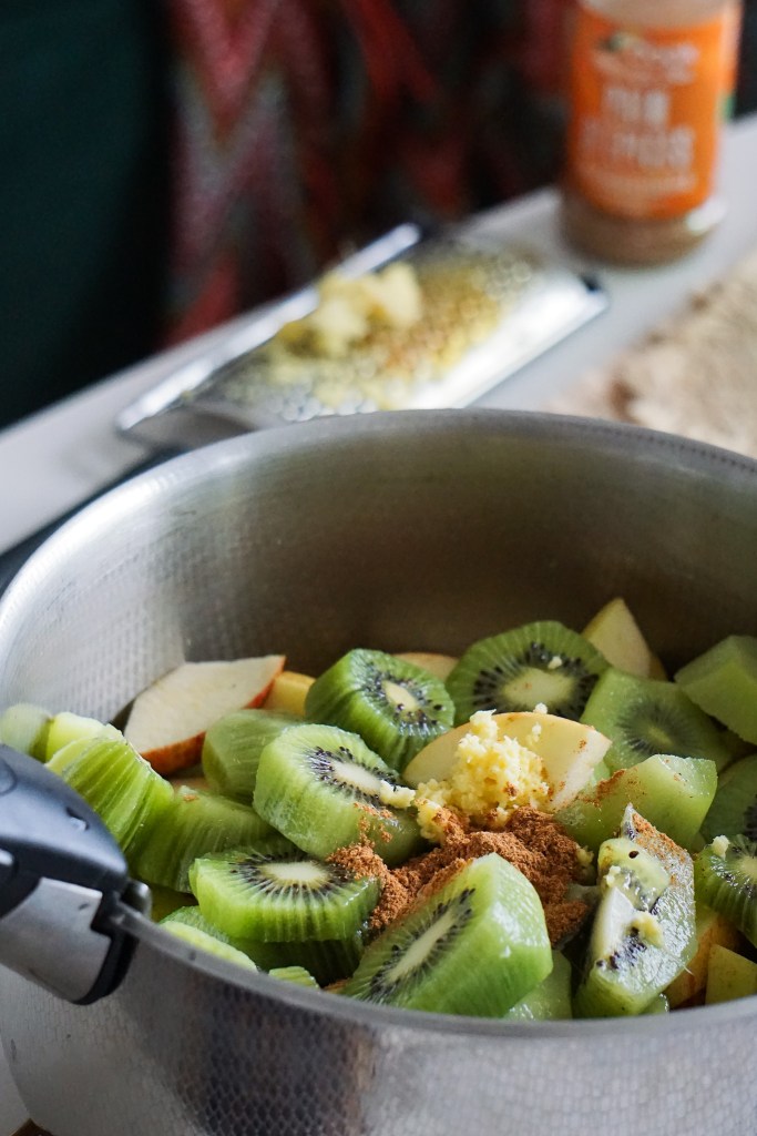 Compote de Kiwi et Pommes aux Épices