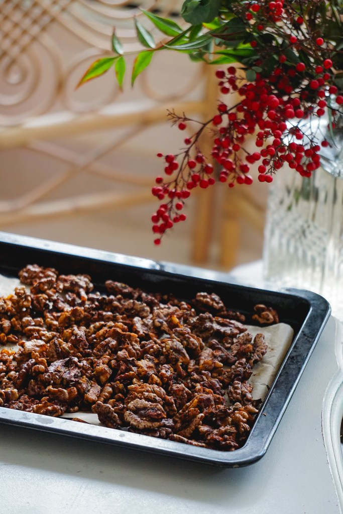 Recette de Salade Croquante aux Noix Caramélisées